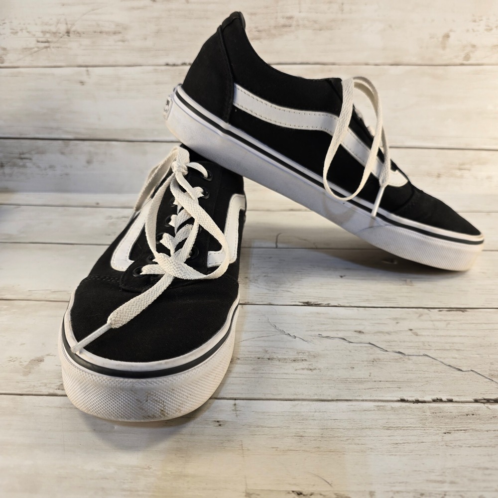 Vans Ward Low Top Sneakers Black White Canvas Skate Shoes Womens 8 500714